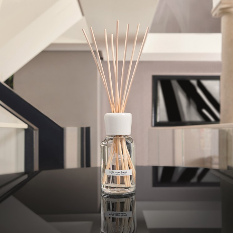 Bild von White Paper Flowers Natural Stick Diffuser 100ml