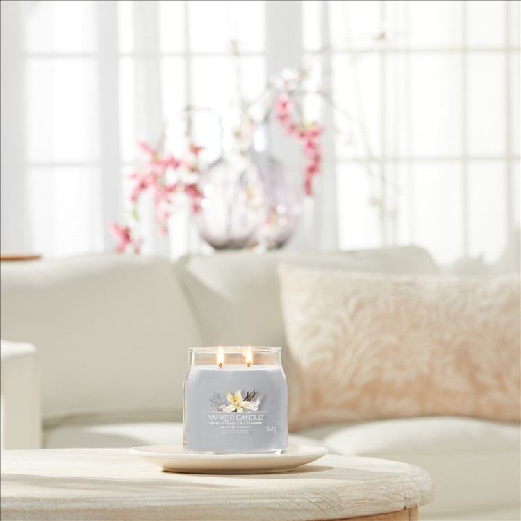 Bild von Smoked Vanilla & Cashmere Signature Medium Jar